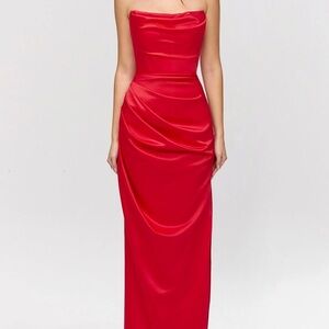 HOUSE OF CB 'Adrienne' Scarlet Satin Strapless Gown Size S Plus Cup
